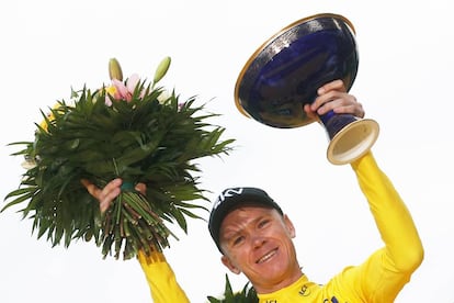 Chris Froome, en el podio de París del último Tour.