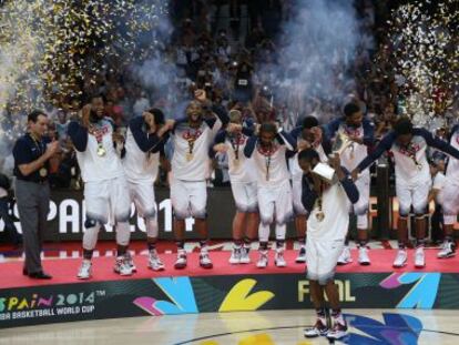 Los jugadores de Estados Unidos, celebrando su Copa del Mundo en Madrid.