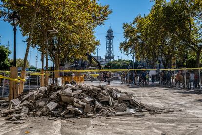 L'antic paviment de La Rambla acabat d'extreure