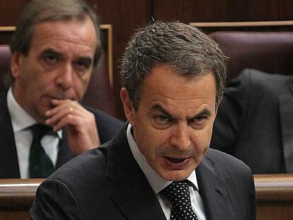 El presidente Zapatero, durante la sesión de control.