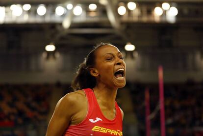 Peleteiro celebra su éxito reciente en el Europeo a cubierto de Glasgow.