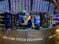 Un operador en la Bolsa de Nueva York.