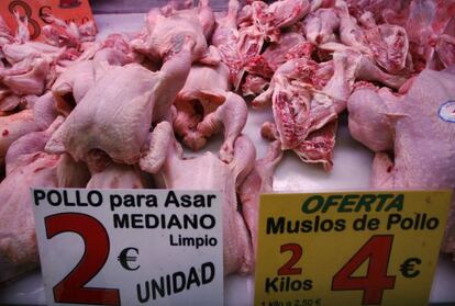 La carne de pollo es un 0,5% más cara que hace un año.