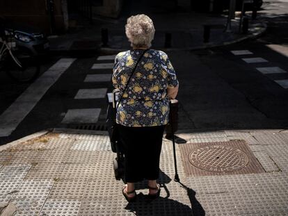 Una mujer en Madrid, en una imagen de archivo.