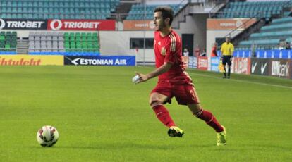 Gayà, durante el partido contra Estonia.