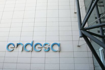 Fachada de la sede de Endesa.