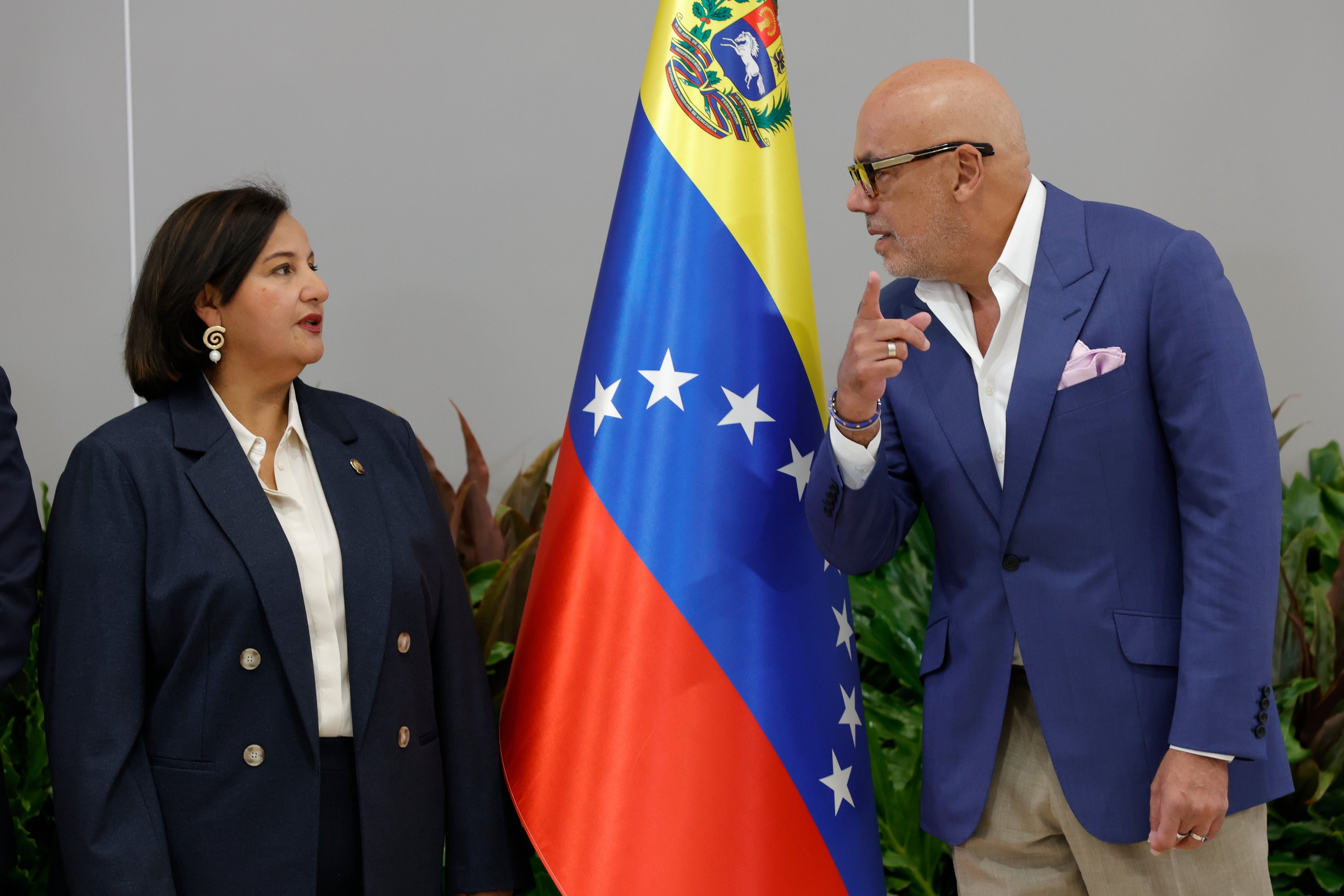 El chavismo y la oposición venezolana tienen su primer encuentro bajo tutela de Estados Unidos