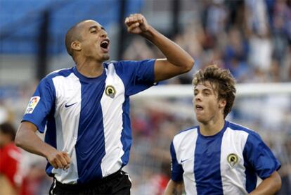 Trezeguet celebra su segundo gol ante el Sevilla.