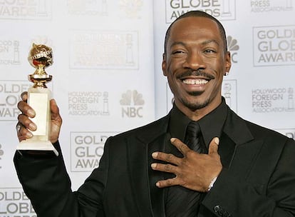 Eddie Murphy se ha llevado el Globo de Oro al mejor actor de reparto por su papel en &#39;Dreamgirls&#39;. El actor estadounidense se ha impuesto a Brad Pitt, nominado por &#39;Babel&#39;, y a Jack Nicholson, por &#39;Infiltrados&#39;, entre otros.