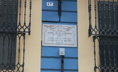 Placa a la casa del carrer de Quart, a València, on va viure i morir Manuel Millàs.