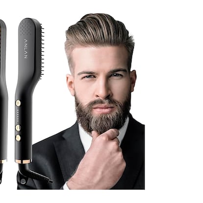 Peines para barbas sobre fondo blanco.