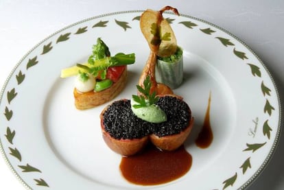 Un plato del chef Jacques Lameloise (3 estrellas Michelin)