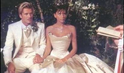 David y Victoria Beckham el día de su boda, en 1999.