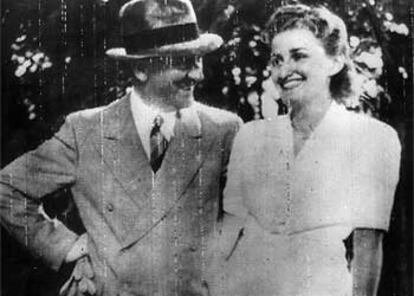 Adolf Hitler, con la nieta de Richard Strauss.