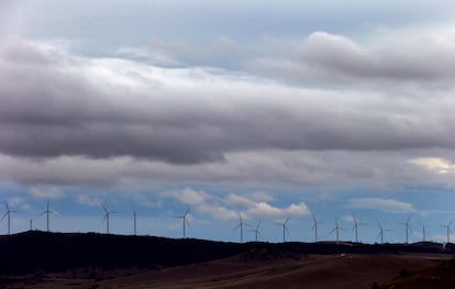 Un parque eólico, en los alrededores de Canberra (Australia), en una imagen de archivo.