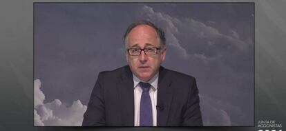 El CEO de IAG, Luis Gallego, durante la junta de accionistas.