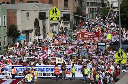Marcha por los derechos de los inmigrantes en EE UU en Los Ángeles, California.