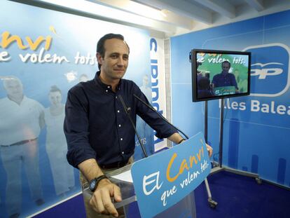 José Ramón Bauzá, presidente de Baleares, durante la noche electoral del 22-M.