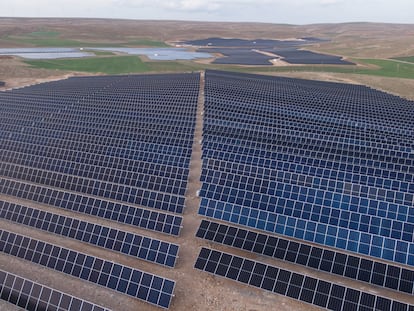 Planta Solar "La Estación", ubicada en Teruel, con una capacidad de 42 MW.