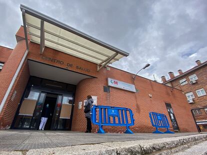 Un centro de salud de Colmenar Viejo (Madrid), en febrero de 2021, durante la pandemia.