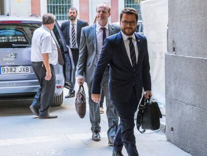 El vicepresident del Govern, Pere Aragonès, abans de la la reunió de la Comissió Mixta d'Afers Econòmics i Fiscals a Madrid.