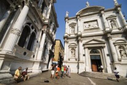 Exterior de la Scuola Grande di San Rocco y la iglesia de San Rocco, en Venecia.