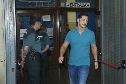 Alfonso Jesús Cabezuelo leaving a Seville courthouse in June.