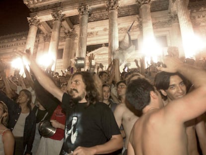 Cuatro voces de la crisis del corralito argentino, 20 años después