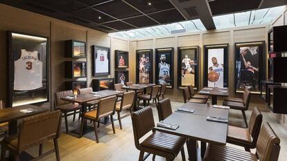 Taules de l'NBA Café de Barcelona.