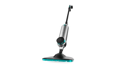 aspiradores con vapor sobre fondo blanco.