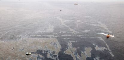 Imagen aérea del vertido de Chevron en noviembre en Campo de Frade (Brasil)