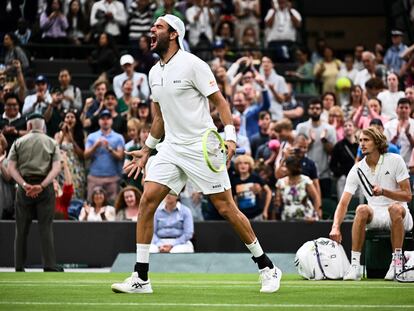 Berrettini celebra la victoria del sábado contra Zverev en la central de Londres.