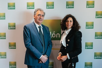 Juan Miguel Martínez Gabaldón, consejero delegado y director general de Galletas Gullón, y la presidenta de la compañía, Lourdes Gullón.