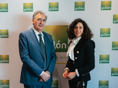 Juan Miguel Martínez Gabaldón, consejero delegado y director general de Galletas Gullón, y la presidenta de la compañía, Lourdes Gullón.