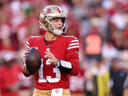 Brock Purdy, quarterback de los San Francisco 49ers, en acción durante la final de la Conferencia Nacional, ante los Detroit Lions.