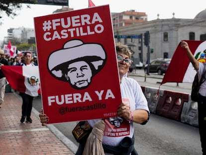 Manifestación contra el Gobierno de Pedro Castillo, el sábado en Lima.