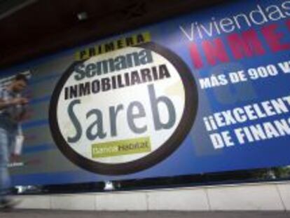 Oferta de Sareb en una feria inmobiliaria.