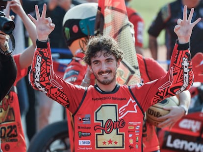 Bagnaia celebra el Mundial conquistado en Cheste.