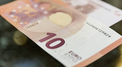 Fotografía facilitada por el Banco de España del nuevo billete de 10 euros.
