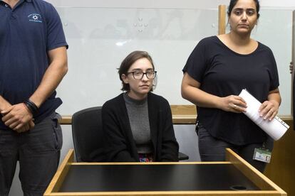 La estudiante de EE UU Lara Alqasem, el día 11 ante un tribunal israelí.