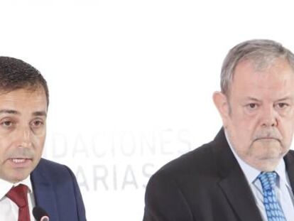 Juan Mari Aburto (alcalde de Bilbao); Xabier Sagredo (presidente de Fundaci&oacute;n BBK) y Pedro Azpiazu (consejero de Econom&iacute;a del Gobierno vasco).