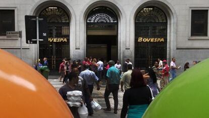 A Bolsa de Valores de S&atilde;o Paulo (Bovespa) apresentava recupera&ccedil;&atilde;o no in&iacute;cio da manh&atilde;. 