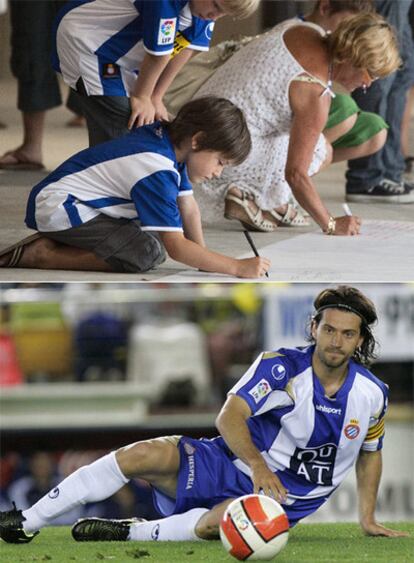 Arriba, dos niños dejan su firma. Abajo, Jarque durante un partido de la temporada pasada.