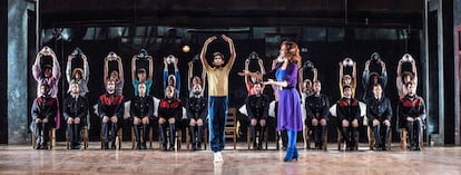 Una escena de 'Billy Elliot', con el reparto que lo representó en Madrid antes de la pandemia. La misma producción se estrenará en Barcelona con un nuevo elenco.