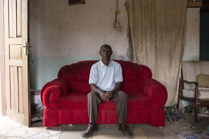 John Bundi tiene 65 años y vive en Mharakani, en Tanzania, donde no existe ningún programa de pensiones universal. Asegura que el problema de los mayores del país no es solo la falta de dinero, sino también de respecto por parte de las generaciones más jóvenes.