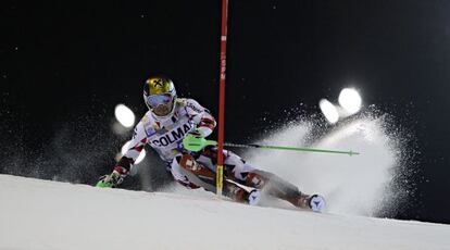 Marcel Hirscher durante el descenso. 