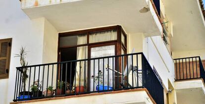 La vivienda donde Lucía Patrascu fue apuñalada en Mallorca en mayo.