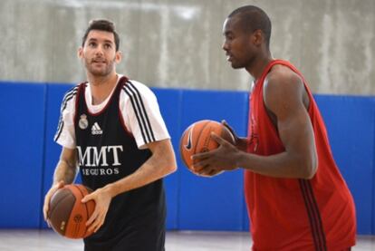 Rudy Fernández y Serge Ibaka, durante un entrenamiento con el Real Madrid.