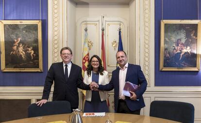 Ximo Puig (PSPV), Mónica Oltra (Compromís) y Martínez Dalmau (Unidas Podemos), los tres socios del futuro gobierno valenciano. 