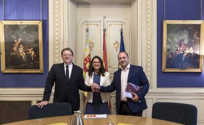 Ximo Puig (PSPV), Mónica Oltra (Compromís) y Martínez Dalmau (Unidas Podemos), los tres socios del futuro gobierno valenciano.